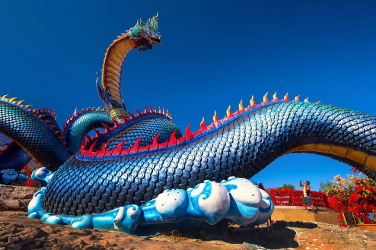 tượng thần rắn naga